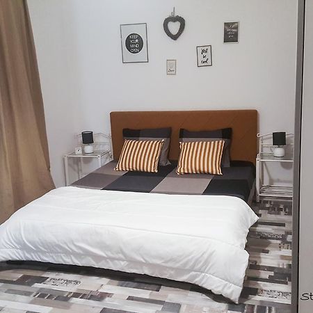 Studio Central Exer II บูคาเรสต์ ภายนอก รูปภาพ